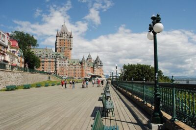 Private Romantic Stroll in Quebec Walking Tour for Couples