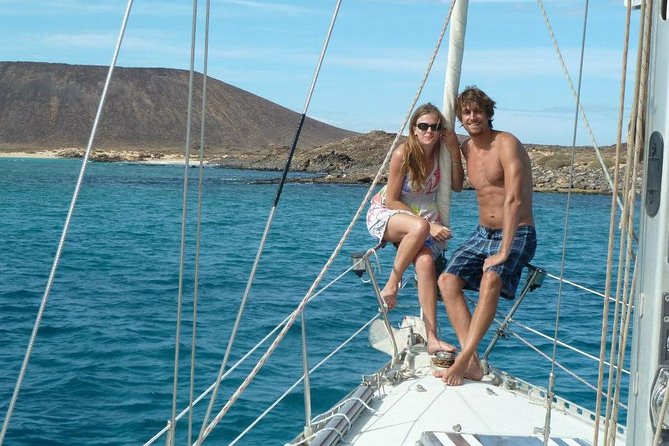 Private Sunset Sailing Charter for Couples from Corralejo - Sailing toward Lobos Island