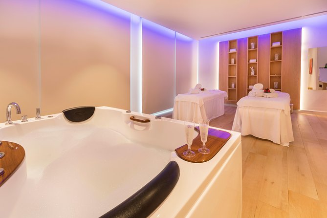 Romantic couple massage + SPA entry and private jacuzzi with cava - A Couples Spa Experience Near Playa de Palma