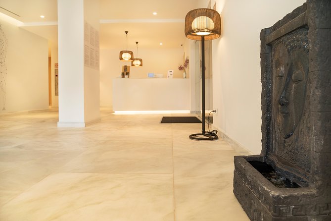 Romantic couple massage + SPA entry and private jacuzzi with cava - The Private Jacuzzi Finish With Cava or Tea
