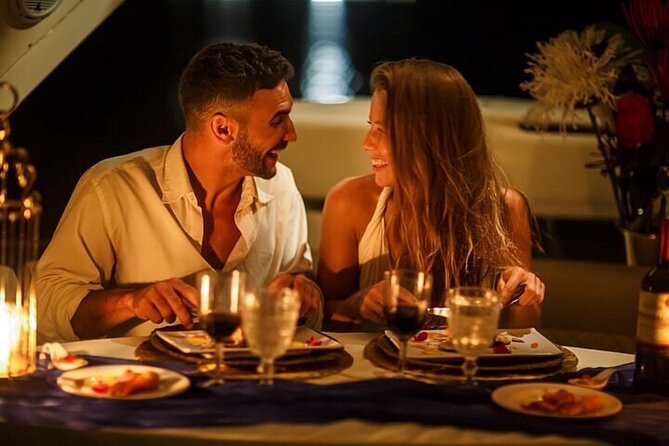 Romantic Dinner Cruise in Cairo Nile for Couples (Luxury) - Dinner, dessert, and drinks included in the $65 price