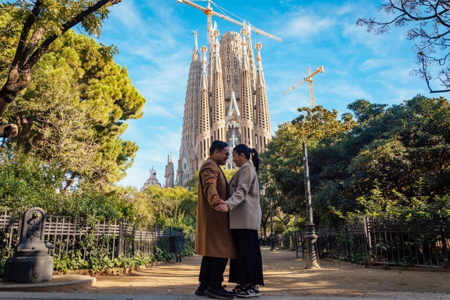 Romantic Photoshoot Experience for Couples in Barcelona - Why a professional Barcelona photoshoot can be worth it