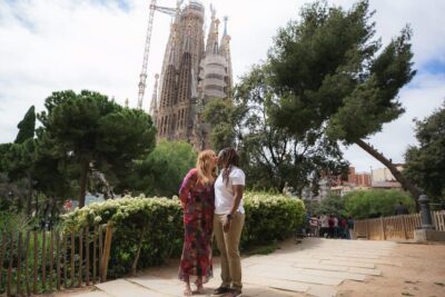 Romantic Photoshoot Experience for Couples in Barcelona