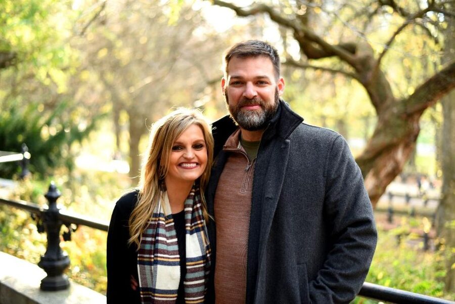 Romantic Photoshoot Experience for Couples in New York - How the photographer guides the session