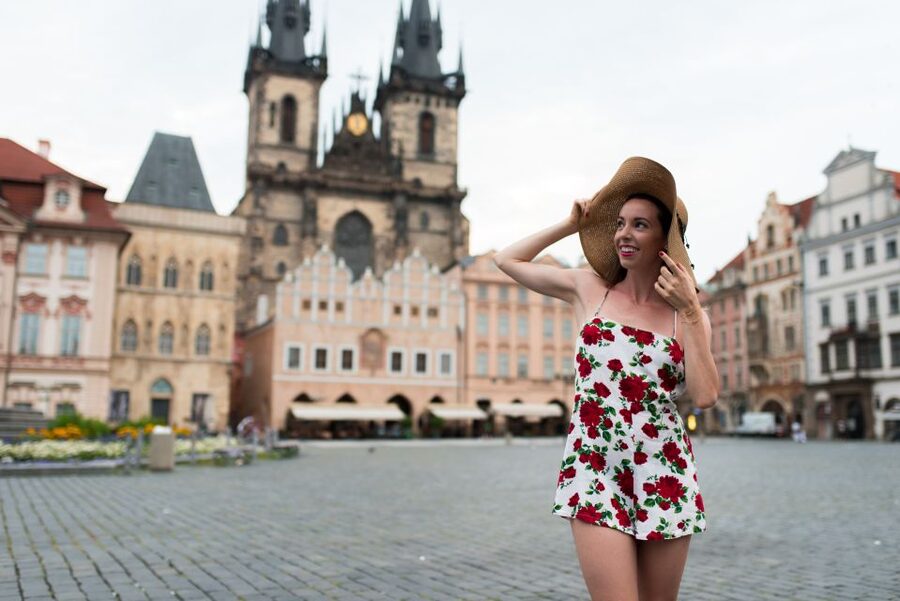 Romantic Photoshoot Experience for Couples in Prague - Who will enjoy this private session most?