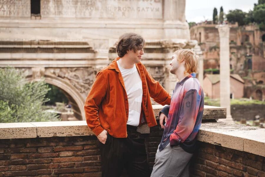 Rome: Couple Photoshoot Experience LGBTQ+ Friendly - Key points at a glance