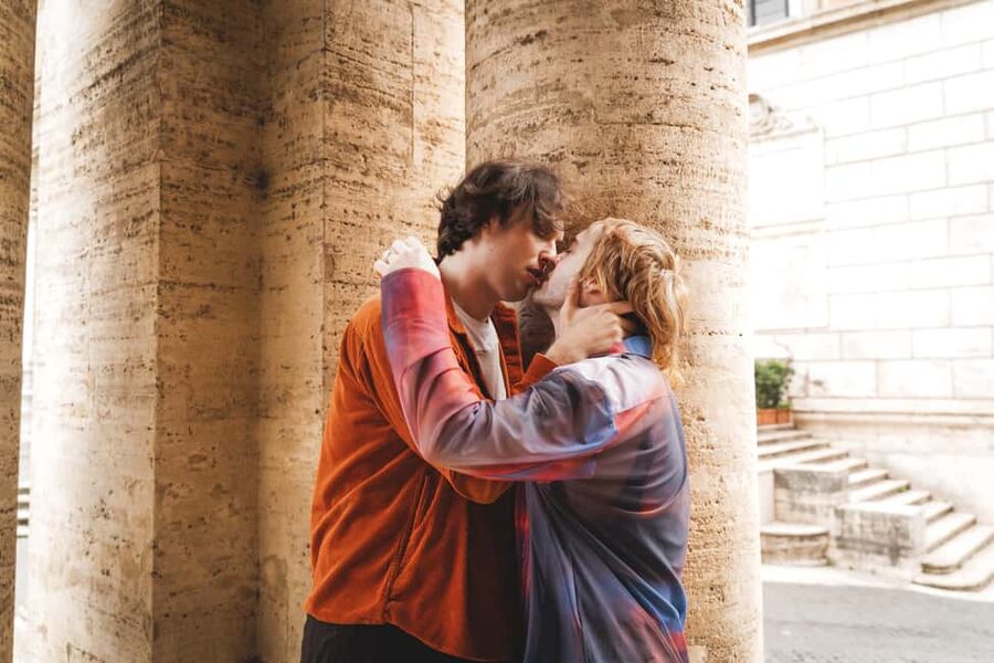 Rome: Couple Photoshoot Experience LGBTQ+ Friendly - Is $94 per person a fair price?