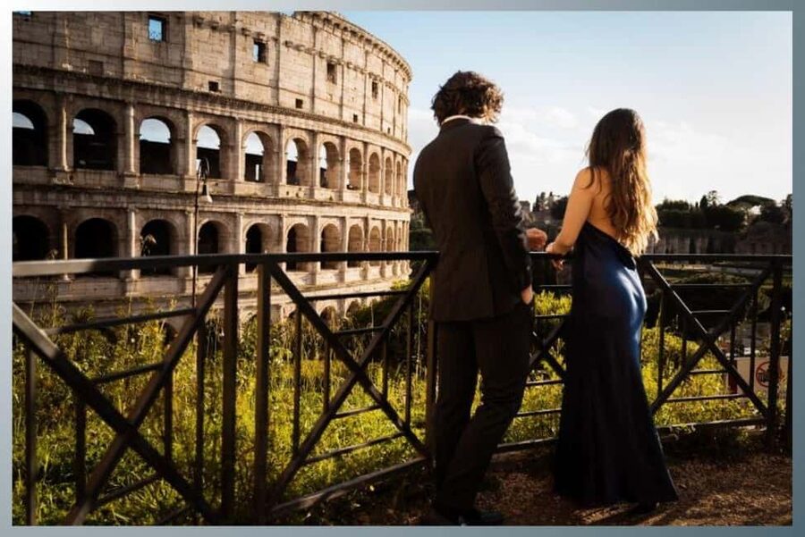 Rome: Romantic Couple Photoshoot Experience at the Colosseum - Edited Images, Photo Choices, and Print Options