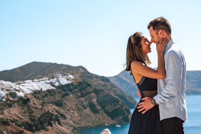 Santorini: Customized Private Photoshoot Walk in Oia - Who will get the most from this experience