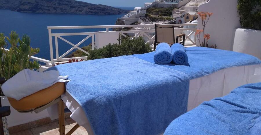 Santorini: Mobile Couples Massage at Your Private Villa - Is the timing right for your Santorini plans?