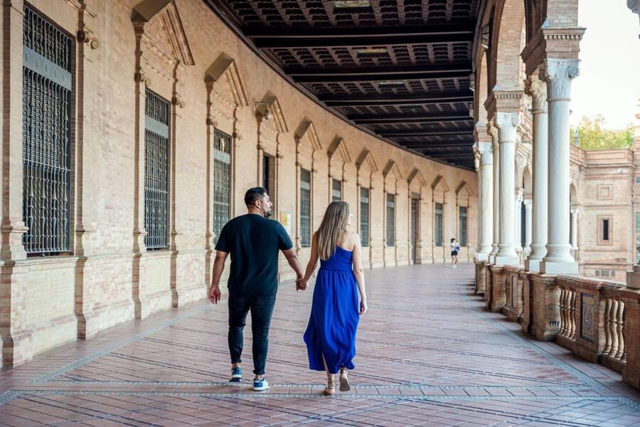 Seville: Romantic photoshoot for Couples - Choosing the right occasion