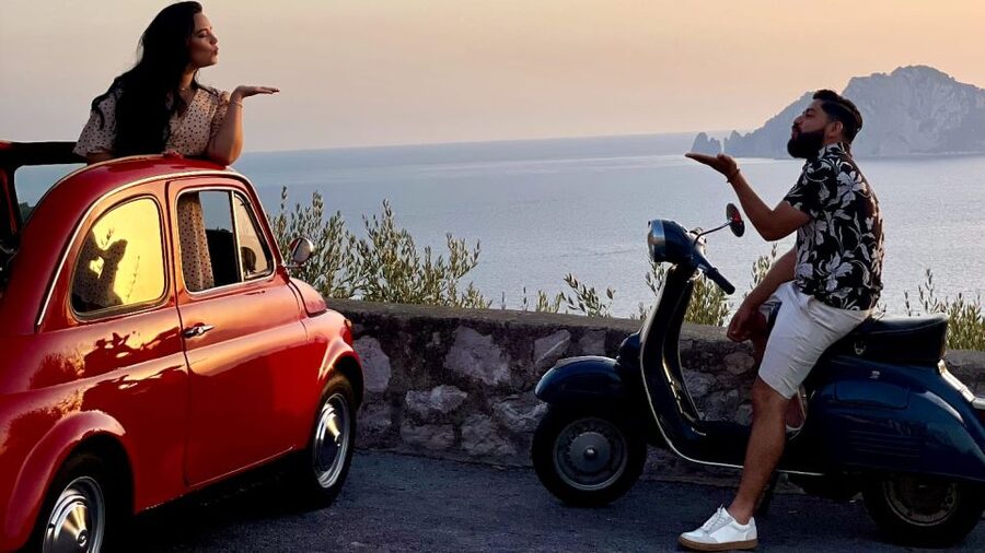 Sorrento Coast Couples Photo Tour by Vintage Fiat 500 - Meeting your photographer in Sorrento