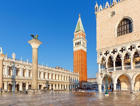 Sunrise Couple Photoshoot Tour - What makes this Venice photoshoot worth considering