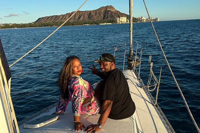 Waikiki private Day Tour and Sunset sail for couples - Sailing toward Diamond Head at sunset