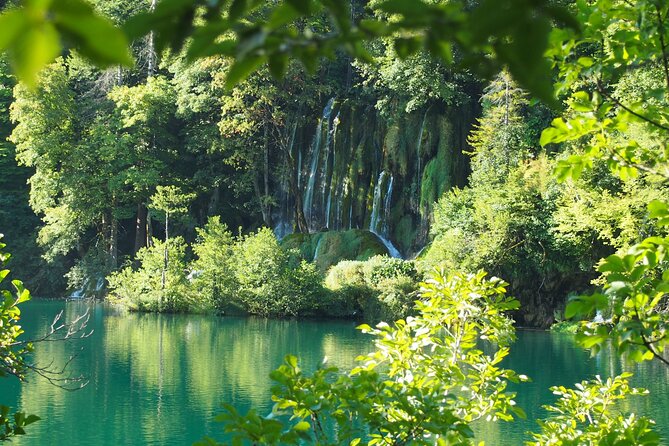 Zagreb airport or Zagreb to Split via Plitvice lakes for singles or couples - Continuing south to Split