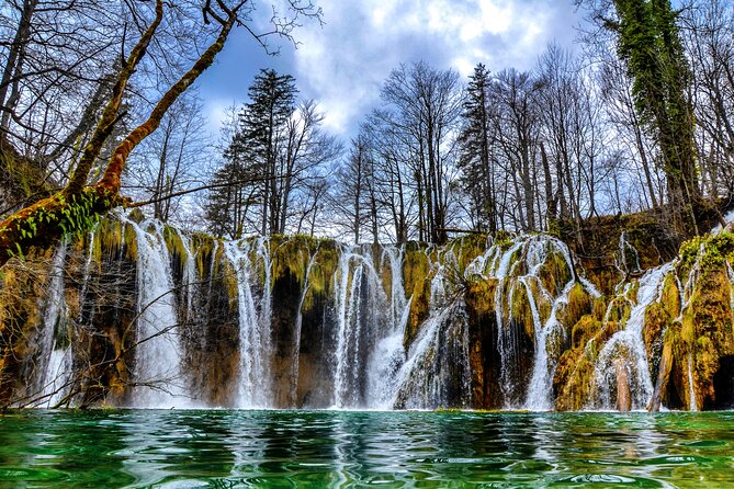 Zagreb airport or Zagreb to Split via Plitvice lakes for singles or couples - Practical details before booking